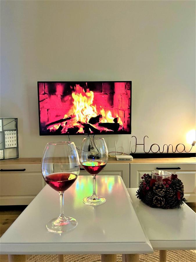 Apartment In The Heart Of Old Bazaar, Tirana - Hana Apartments ภายนอก รูปภาพ